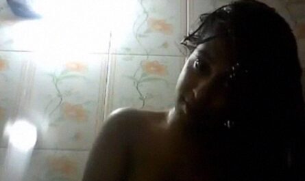 Cute Face Desi Girl Naked In Bathroom Solo XXX Show