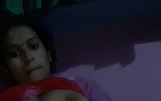 Cute Village Horny Bhabhi Ki Yoni Rubbing Selfie XXX Video