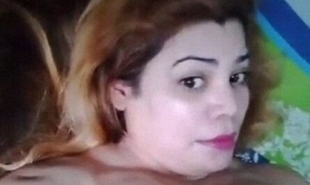 Desi Busty Aunt With Large Boobs Giving Full Naked XXX Show