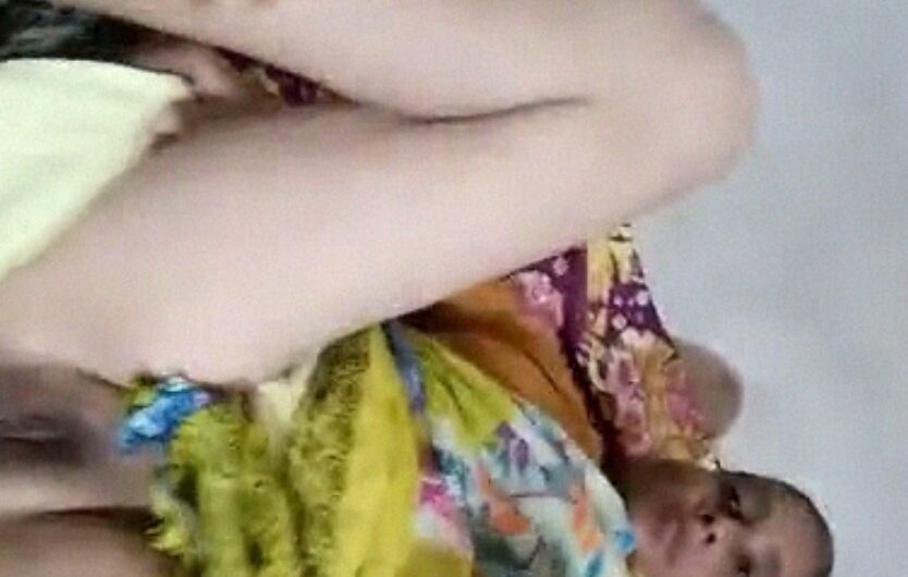 Desi Cheating Guy Fucking His Matured Maid While Wife Is Away