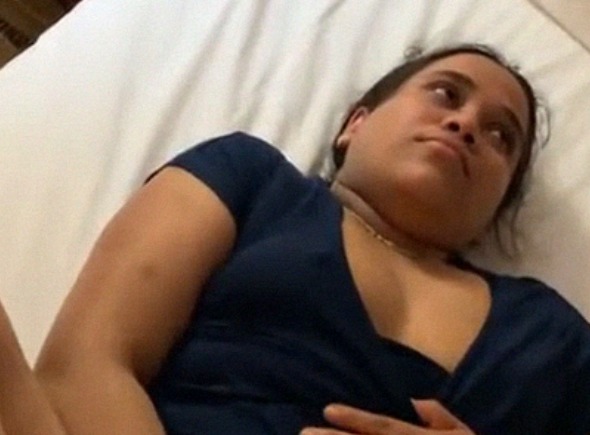 Hayatt House Keeping Staff Chubby Lady Fucked In Hotel Room