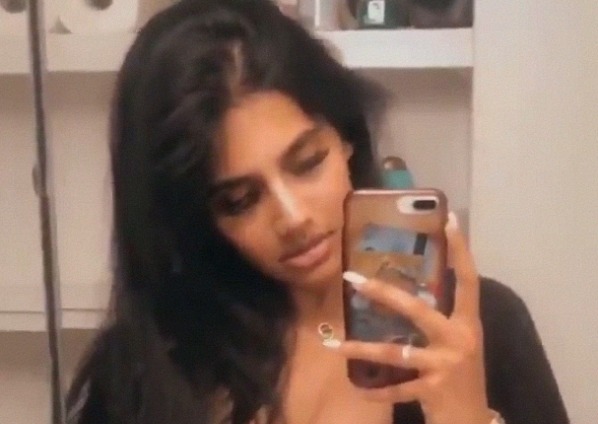 Hot Figured Sexy Tamil Model Girl Nude Selfie XXX Video