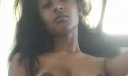 Indian Dusky Sexy Gf With Firm Boobs Making Her Naked Selfie