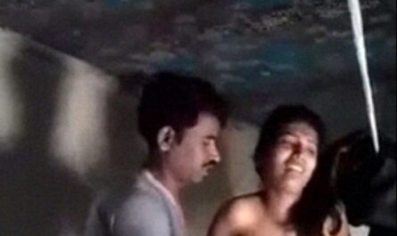 Indian Barber Stripping His Clients Sexy Daughter At Home