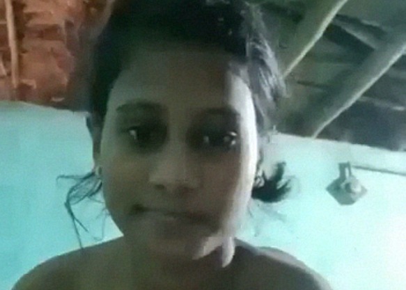 Indian Horny Girl Dancing Nude For Yaad Priya Ki Ane Lage
