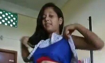 Indian Sexy Teenage Girl Naked Stripping Selfie Porn Video