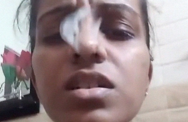 Lankan Tamil Naughty Girl Showing Boobs And Pussy