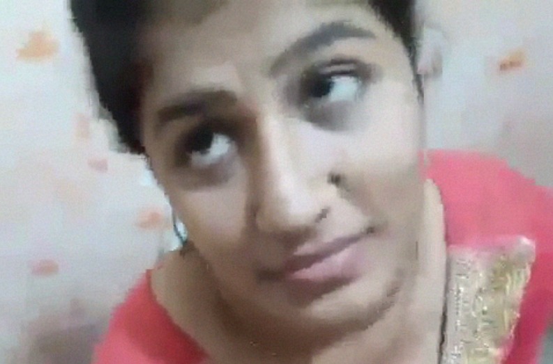 Malayali It Sexy Girl Sucking Dick Deep Of Her Bf In Office Toilet