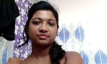 Malayali Chechi Nude XXX Show Of Her Big Boobs And Pooru