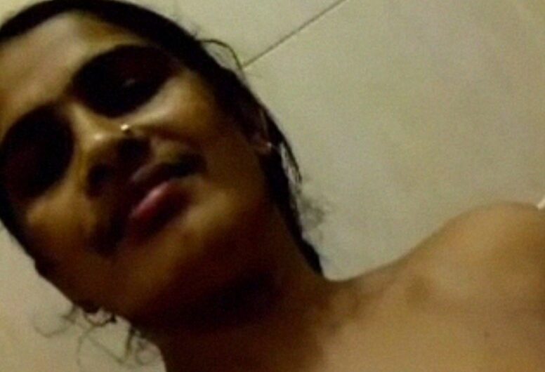 Mature Indian Milf Lady Selfie Shoot Inside Bathroom