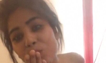 Railway Staff Sexy Lady Naked Selfie XXX Video Leaked Online