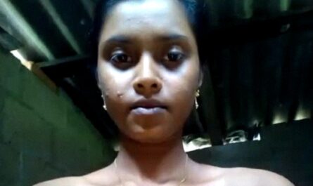 Sexy Figured Horny Dehati Desi Girl Showing Nude