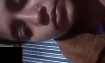 Sexy Village Girl Stripping Her Kameez And Exposing Hot Boobs