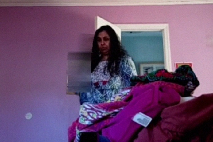 Matured Desi Aunty Sexy Dressing XXX In Bedroom