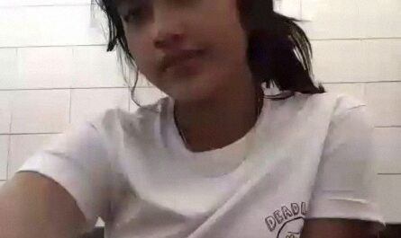 Super Cute Sexy Indian Girl Fingering Horny Pussy