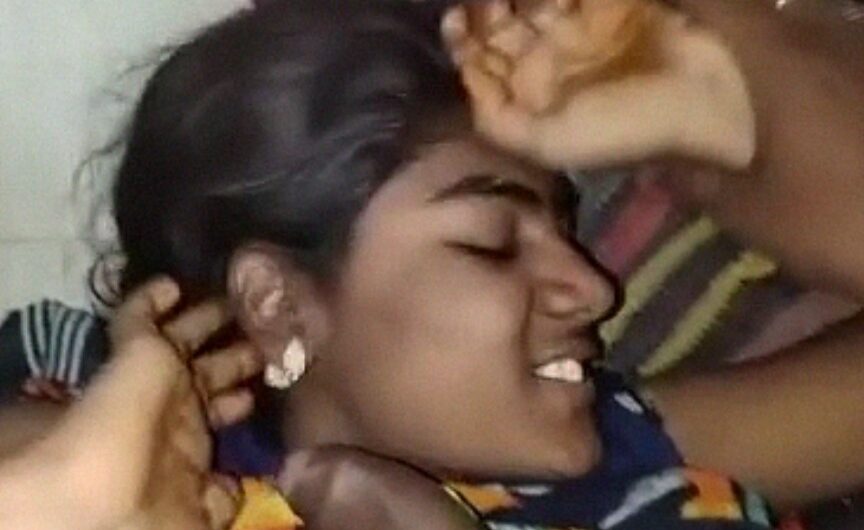 Tamil Sexy Girl Asking To Switch Off Lights Before Blowjob