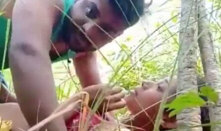 Trapping Hot Desi Village Girl And Fucking Her Outdoor Mms