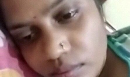 Village Naughty Girl Showing Her Boobs And Fondling For Bf