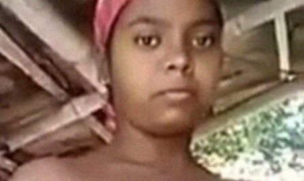Dehati Desi Sexy Boudi From Bangladesh Exposing Natural Nude Figure