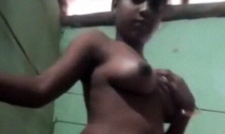 Dehati Desi Horny Girl Exposing Her Full Nude Figure For Bf