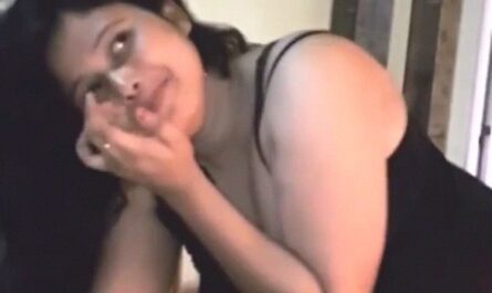Sucksex Desi Mms Of Beautiful Chubby Devika Bhabhi